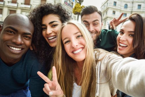 editorial-staff-profile-1